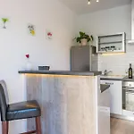 Helen Apartmán